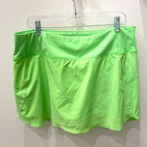 Athleta RUN WITH IT SKORT Neon Green Size XL Running Tennis Golf